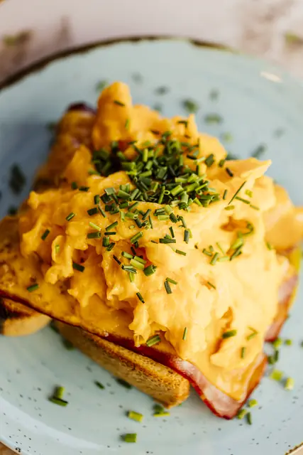 Tosta de Ovos e Bacon