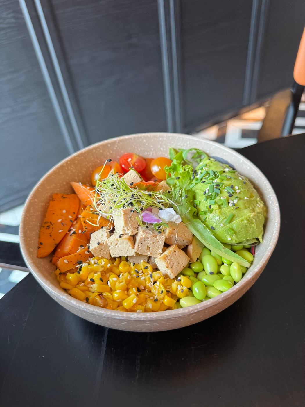 Poke Tofu Fumado